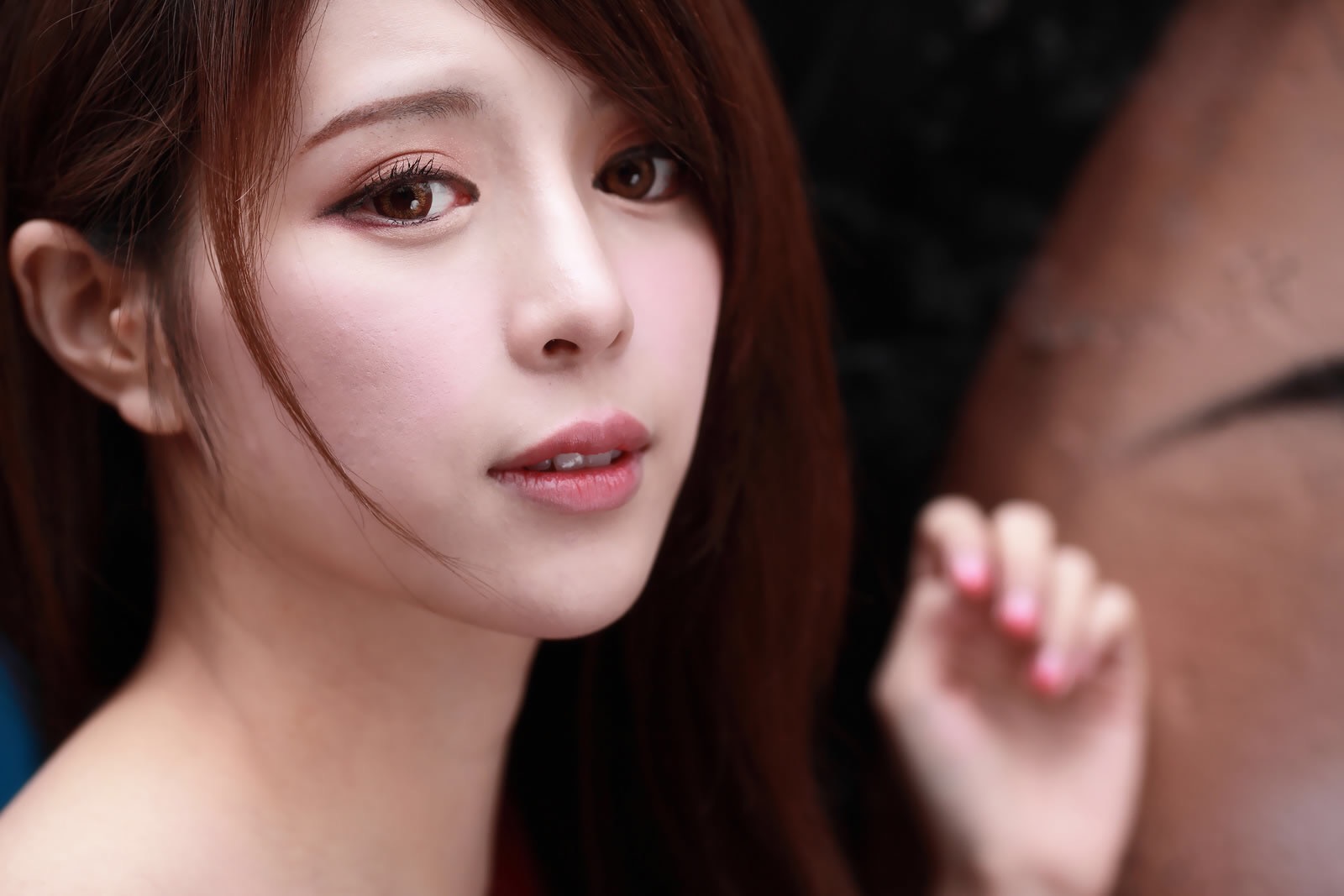 情圣满枫:如何百分百成功的牵到女孩的手?