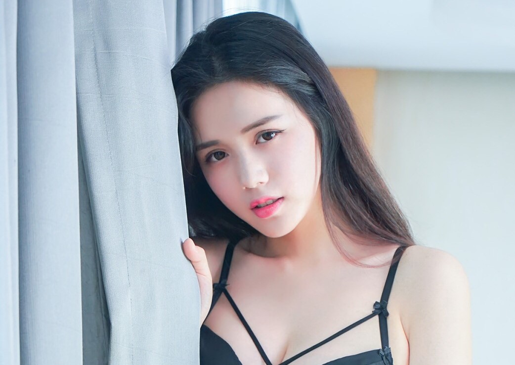 简艾攻心术:反向聊天法 | 和女生快速实现从搭讪到邀约方法