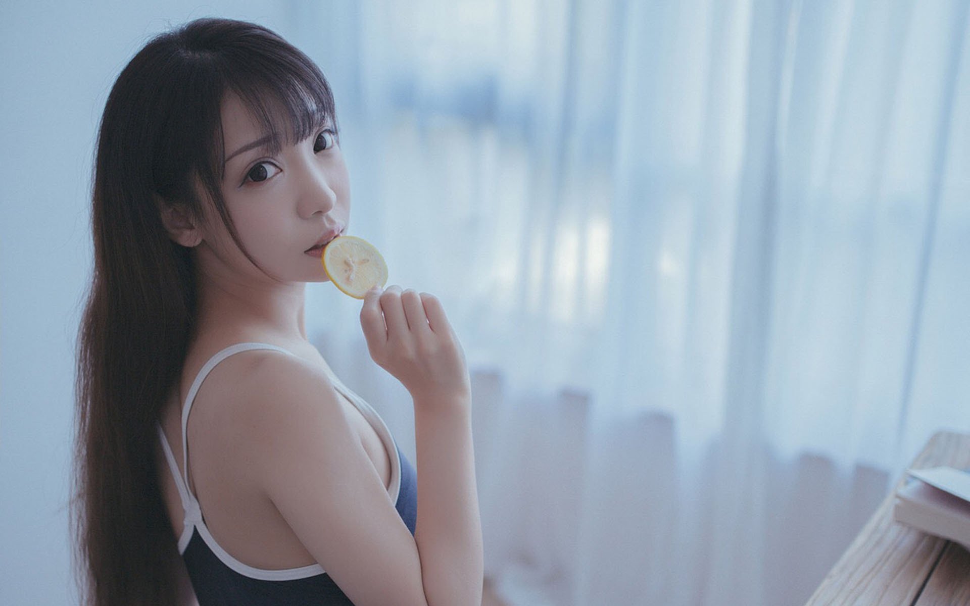 满枫攻心笔记:教你聊天三板斧,这么聊让她对你无法自拔