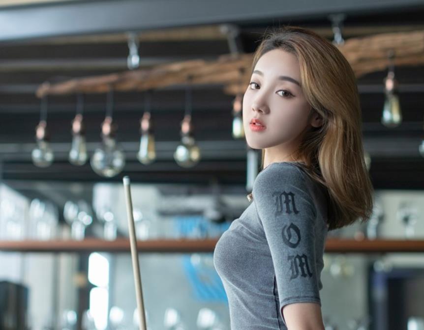 直男如何和喜欢的女生聊天?直男怎么和女生聊天不会冷场?