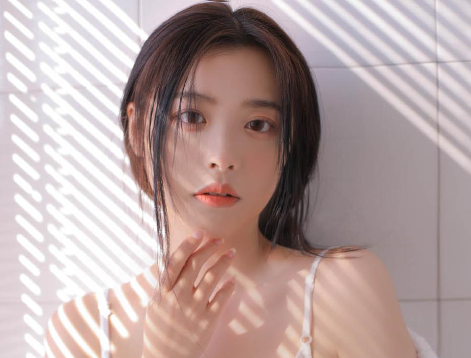 刚刚加女生应该怎么聊?怎么样和刚加的女生聊天