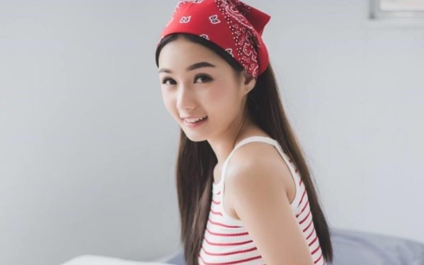 如何追比自己年龄大的女生,怎么追比自己大的姐姐?