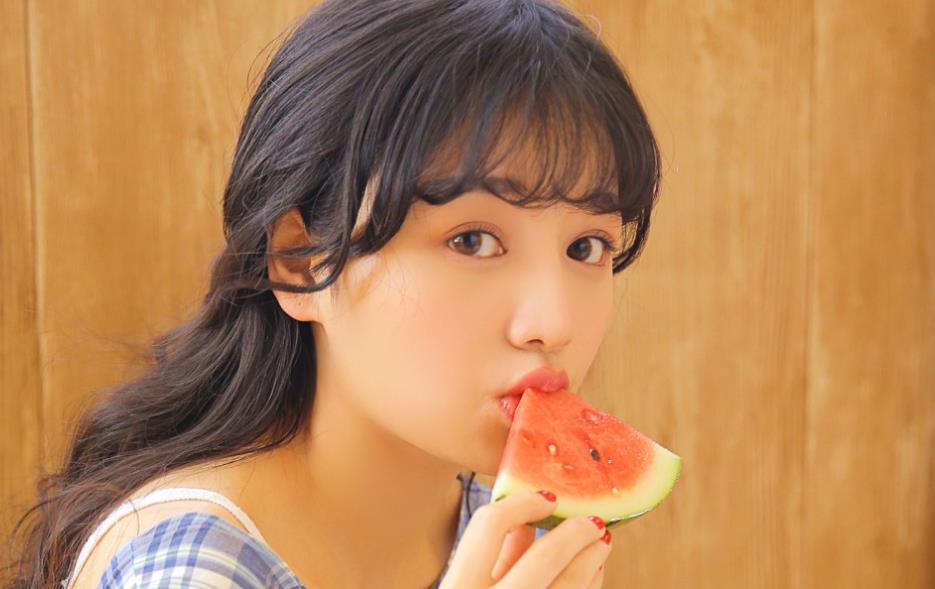 如何聊天才能吸引对方,三个方法,轻松吸引女生!