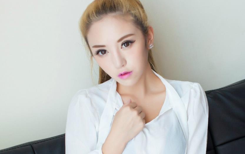 女人来大姨妈怎么哄她,女孩子来大姨妈了怎么关心?