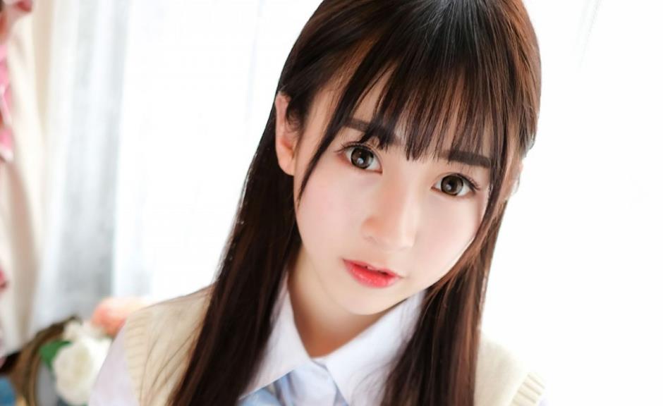 和女生聊天她突然不回了是不是对你没好感?还要继续发嘛?