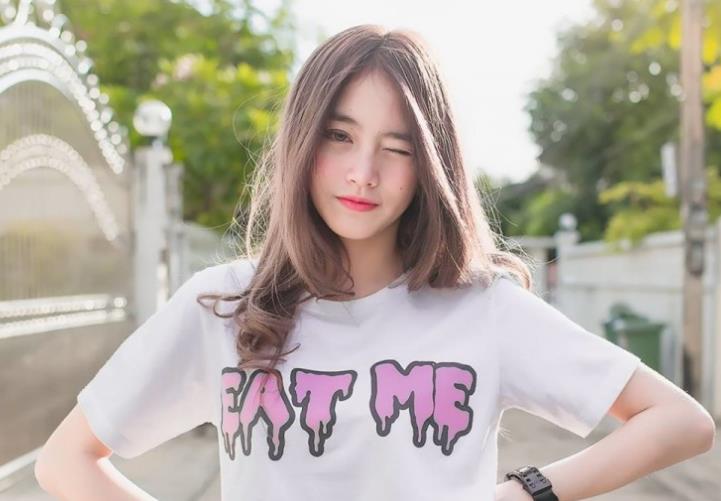 追女孩子日常聊天话题大全,聊到她心动!